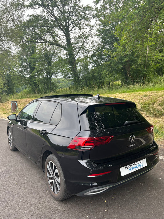 VOLKSWAGEN GOLF 8 E-TSI